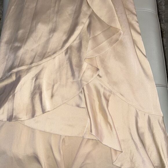 Show Me Your Mumu Samantha Ruffle Wrap Satin Midi Dress Champagne Small - Picture 11 of 11